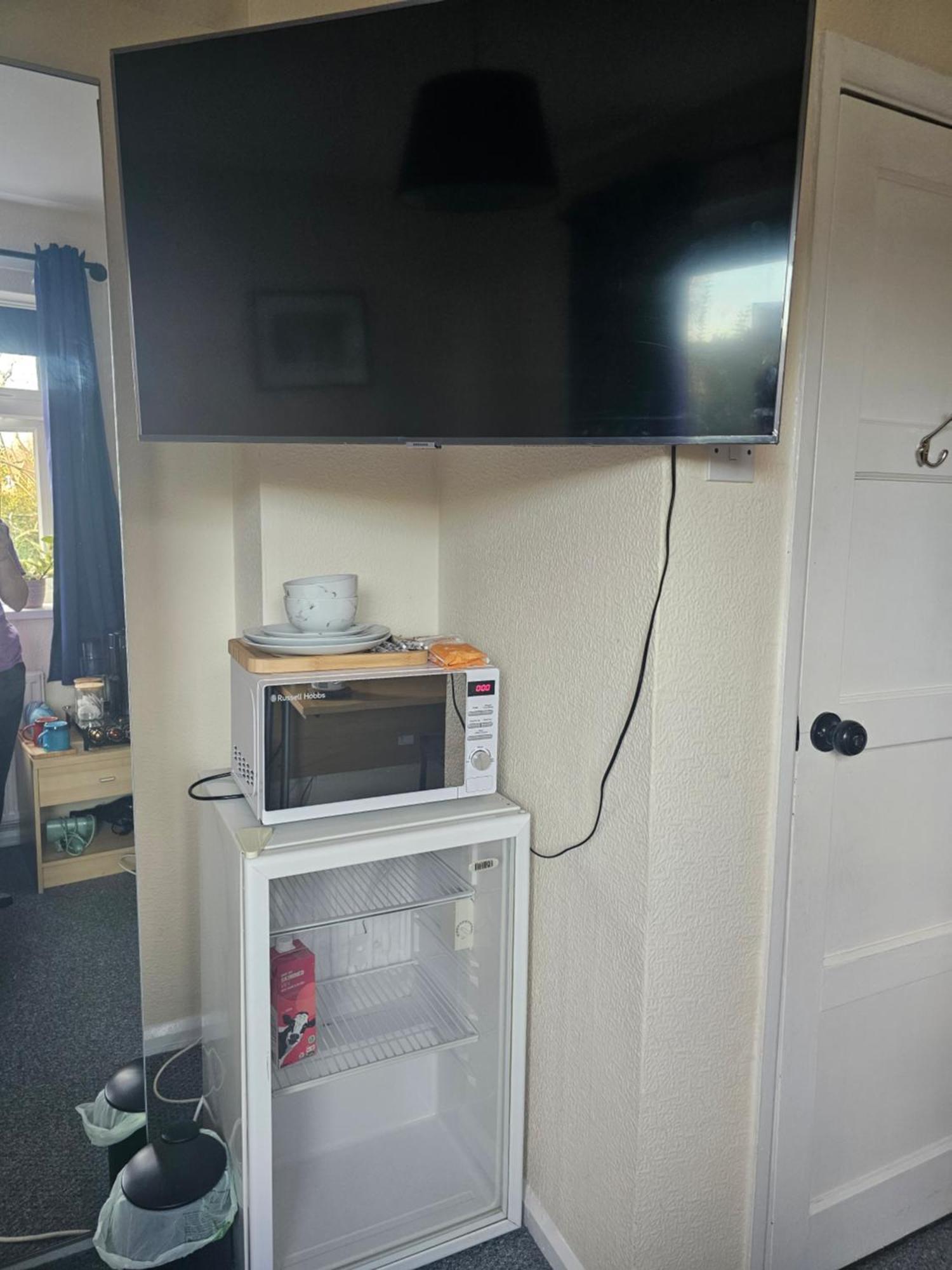 Double Bedroom Located Close To Manchester Airport Wythenshawe Exteriér fotografie